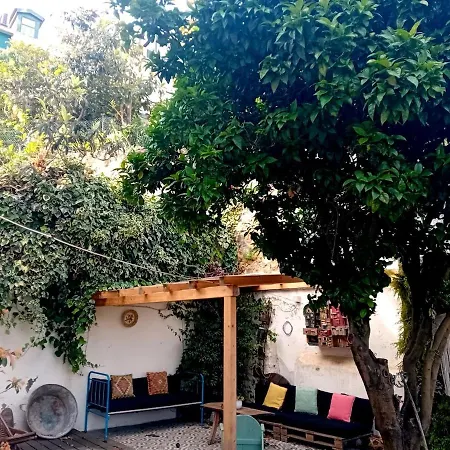 Orange Tree House リスボン