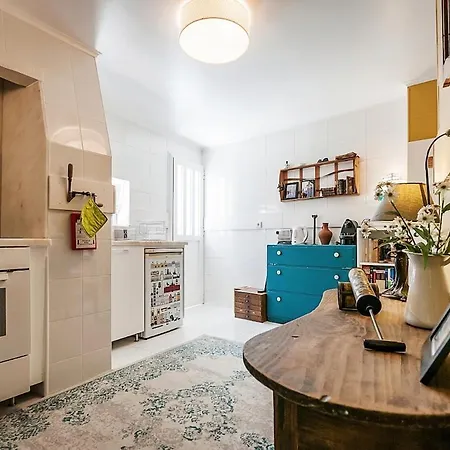 Orange Tree House リスボン