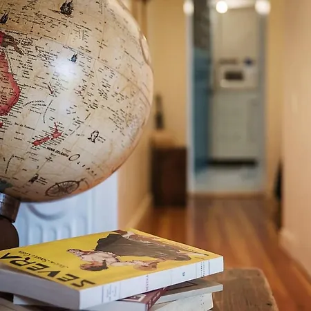 Daire Orange Tree House